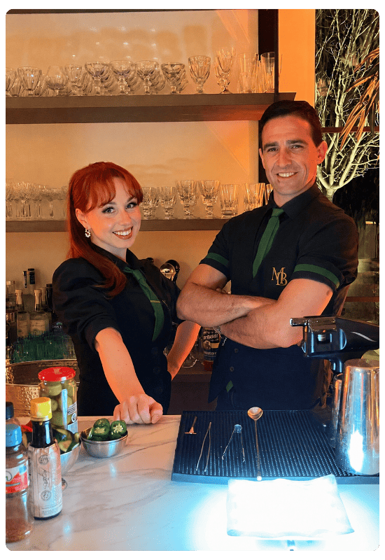 live-magic-at-the-bar-mb